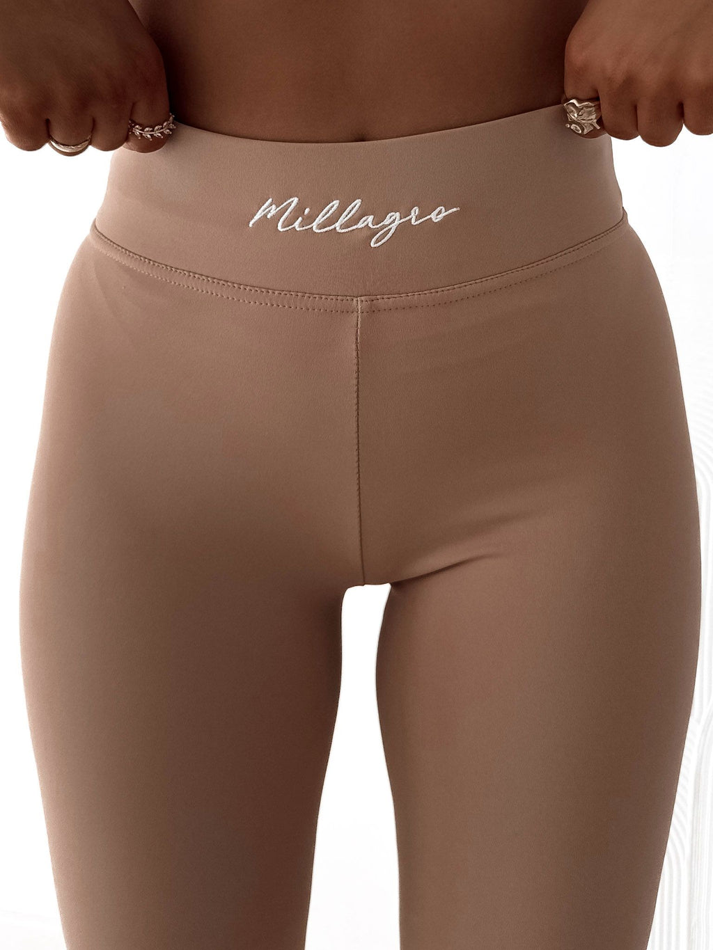 "Legginsy Bella haft beżowe – LUNIChic BY P"